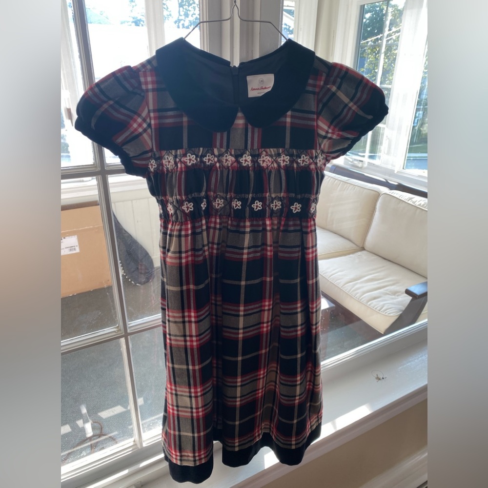 Hanna Andersson stunning plaid and decorated holiday dress